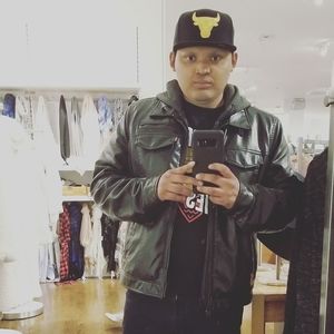 Meet your Posher, Jonathan